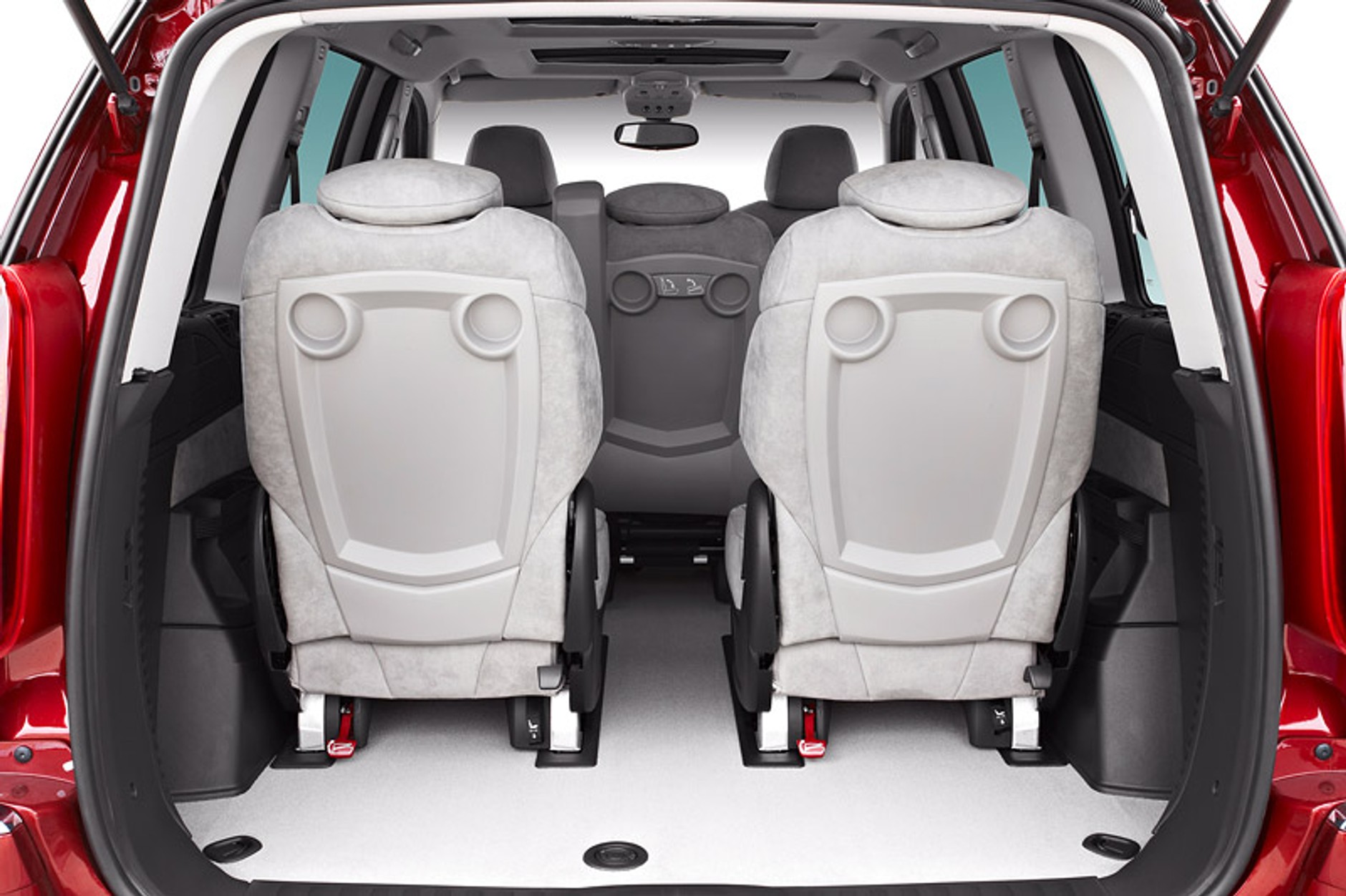 Nowy Peugeot 807: przyjemność na najwyższym poziomie