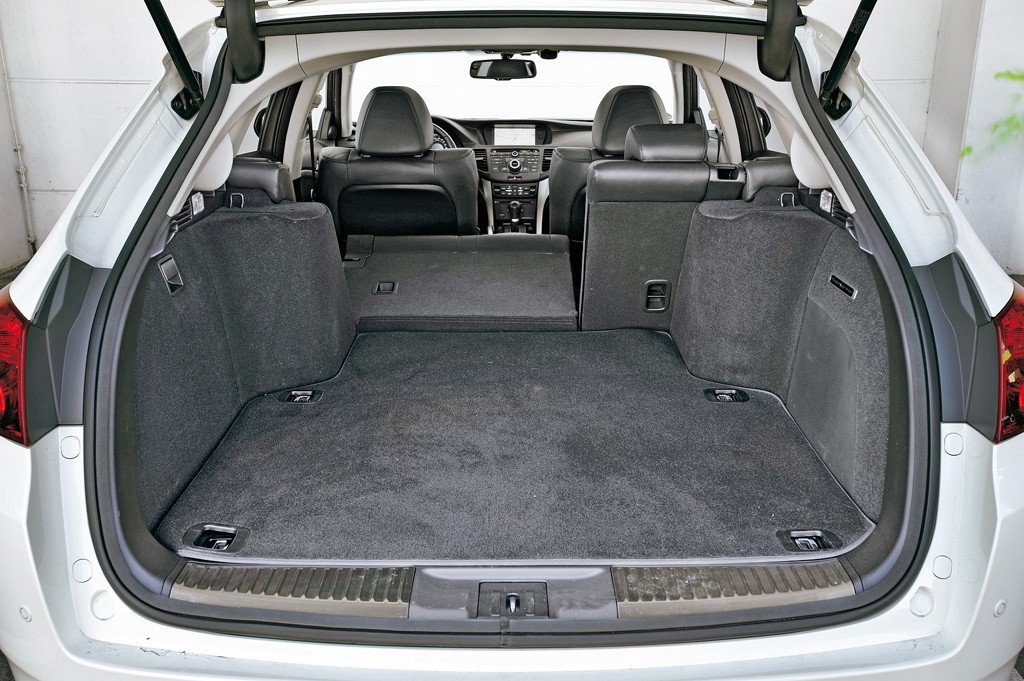 Honda Accord Tourer kontra Opel Insignia Sports Tourer i Toyota Avensis Wagon - Kombi w pogoni za stylem