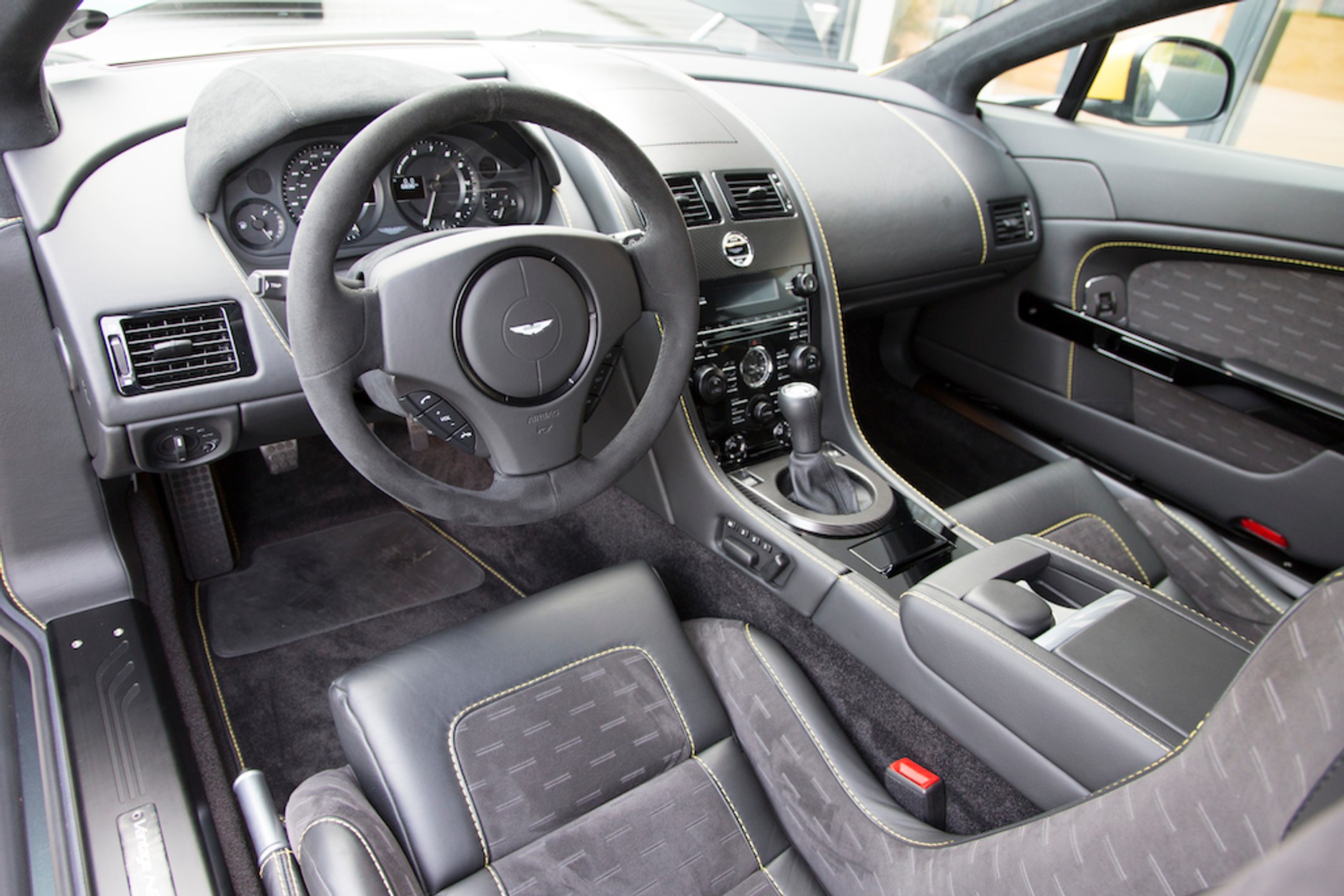 Aston Martin Vantage N430