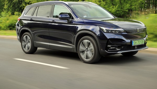 Skywell ET5 2022 1 generacja