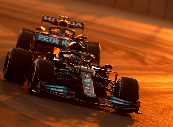 "Jazda o życie" powraca. Netflix zapowiada 4 sezon serialu o F1