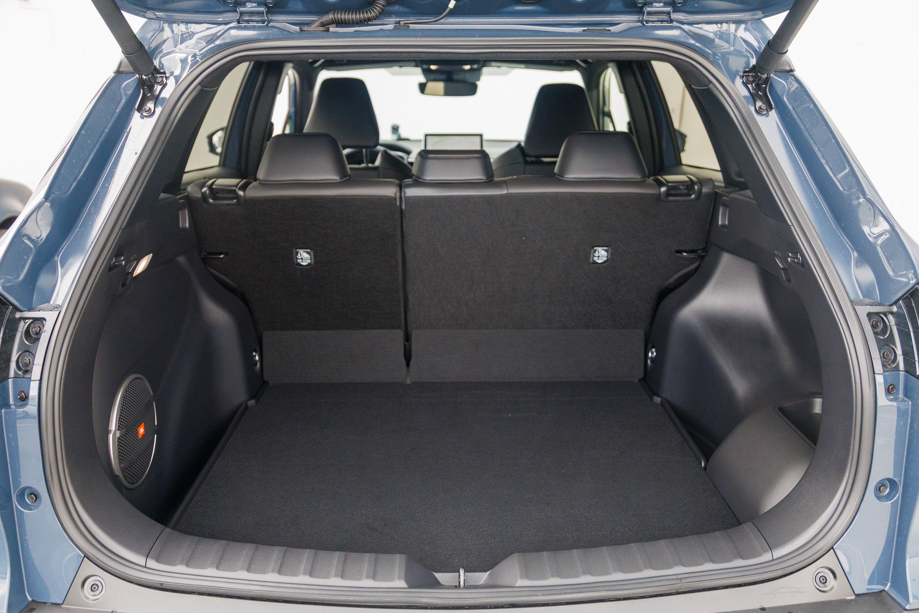 Toyota Corolla Cross Executive 2.0 Hybrid Dynamic Force 178 KM AWD-i e-CVT