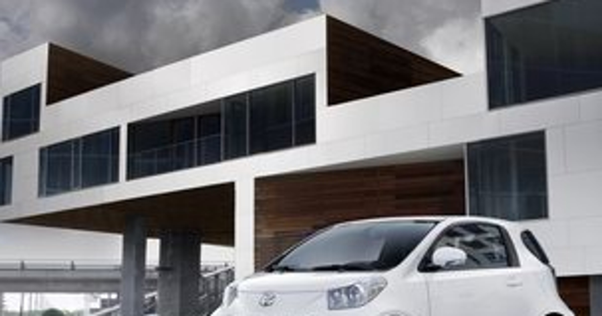 Toyota iQ