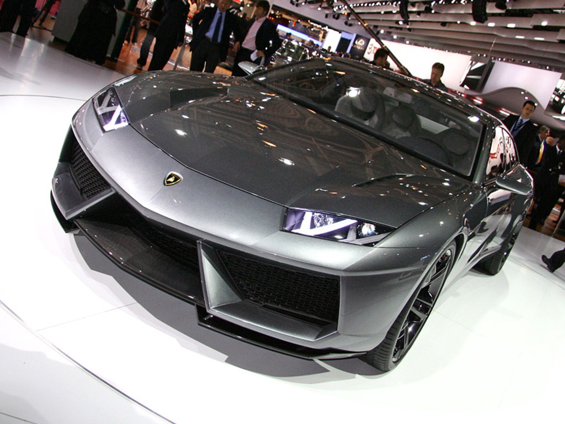 Paryż 2008: Lamborghini Estoque – co najmniej cztery lata do rozpoczęcia produkcji
