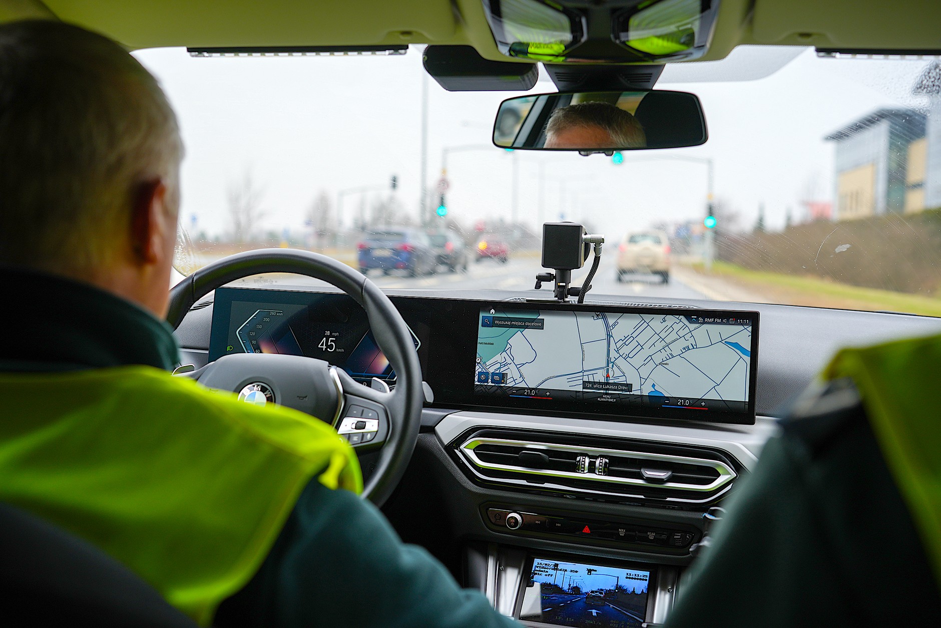 Nieoznakowany radiowóz CANARD z wideorejestratorem