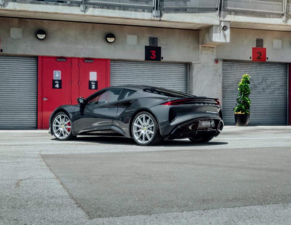 Lotus Emira