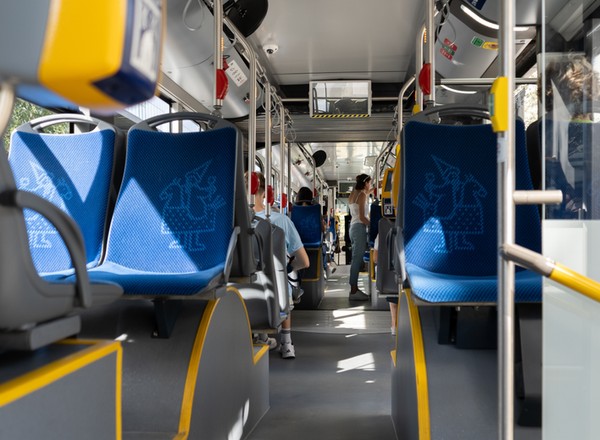 Dostała 306 zł mandatu, choć miała bilet. "Stali nade mną, wywierali presję"