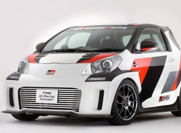 Zobacz doładowaną Toyotę iQ