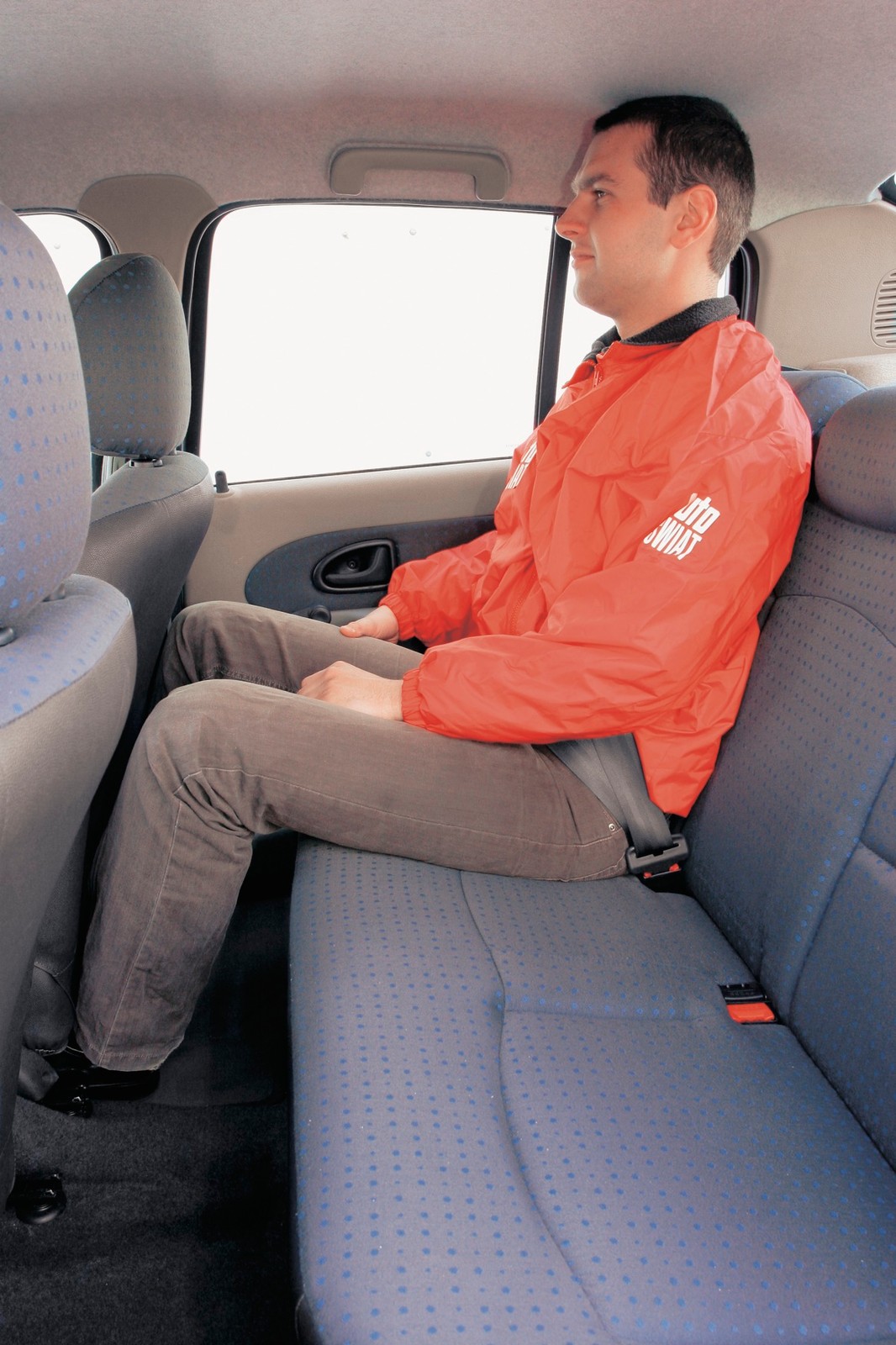 Porównanie trzech sedanów