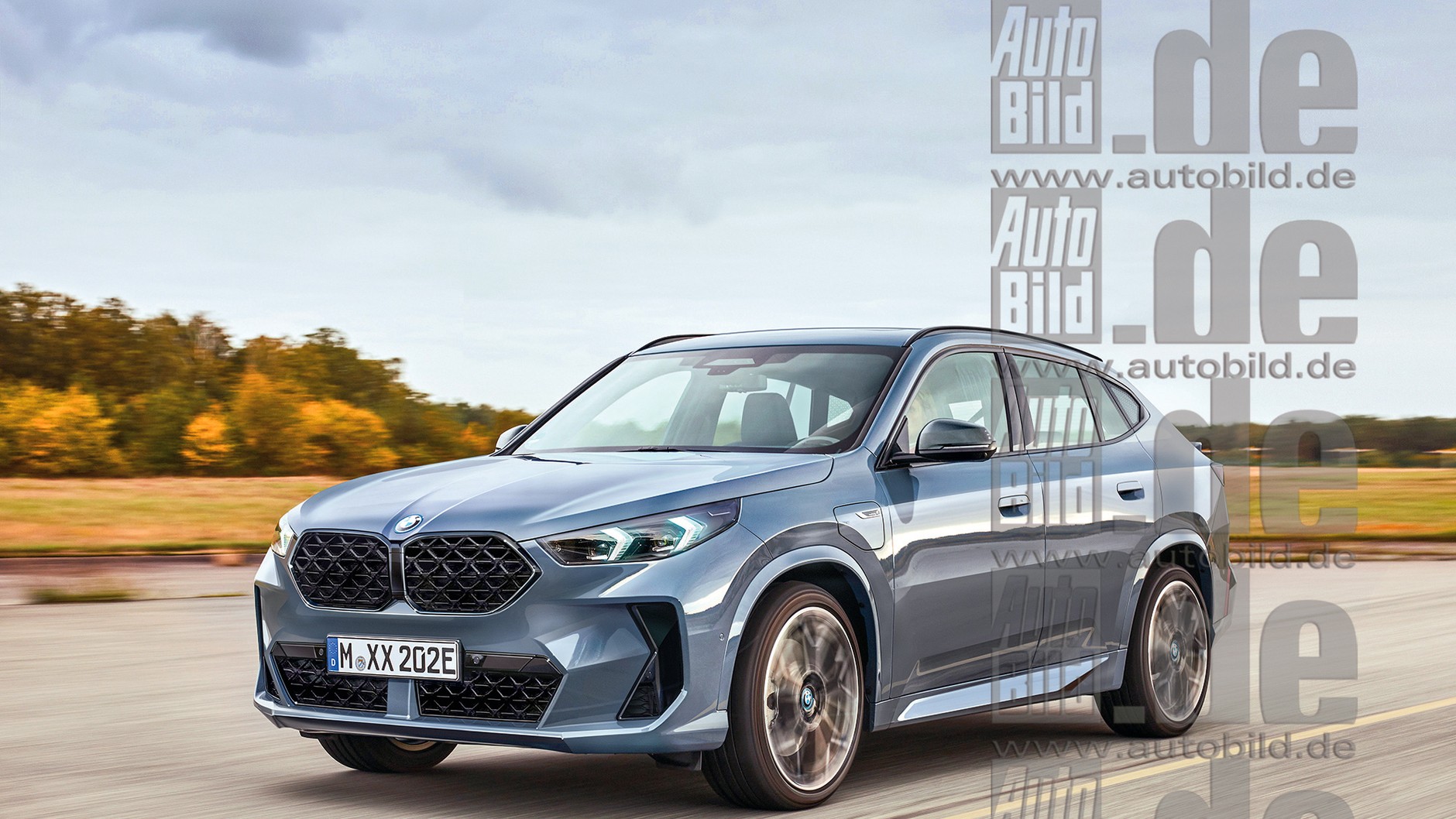 Wygląd przodu BMW X2 II generacji (2023) wyraźnie wskazuje na bliskie pokrewieństwo z X1, od środkowego słupka X2 jest już stylistycznie samodzielne