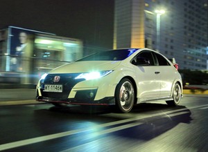Znika nocny limit prędkości w terenie zabudowanym - 50 km/h przez całą dobę