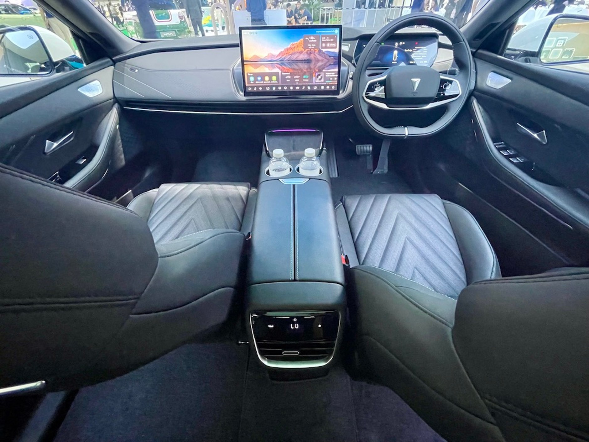 Salon w Bangkoku 2024 – auta chińskie