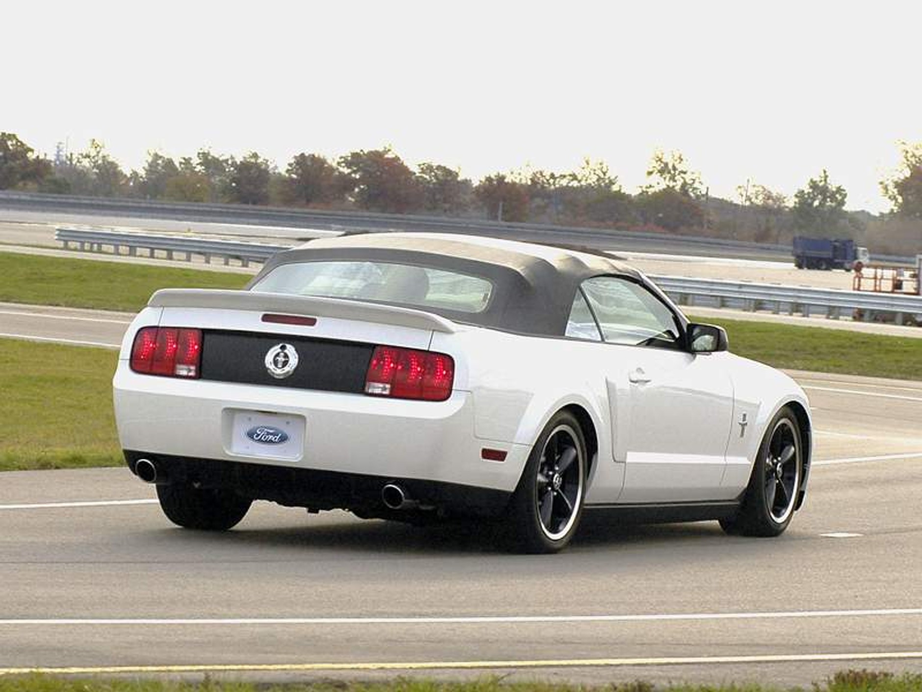 SEMA 2006: Fordowska moc