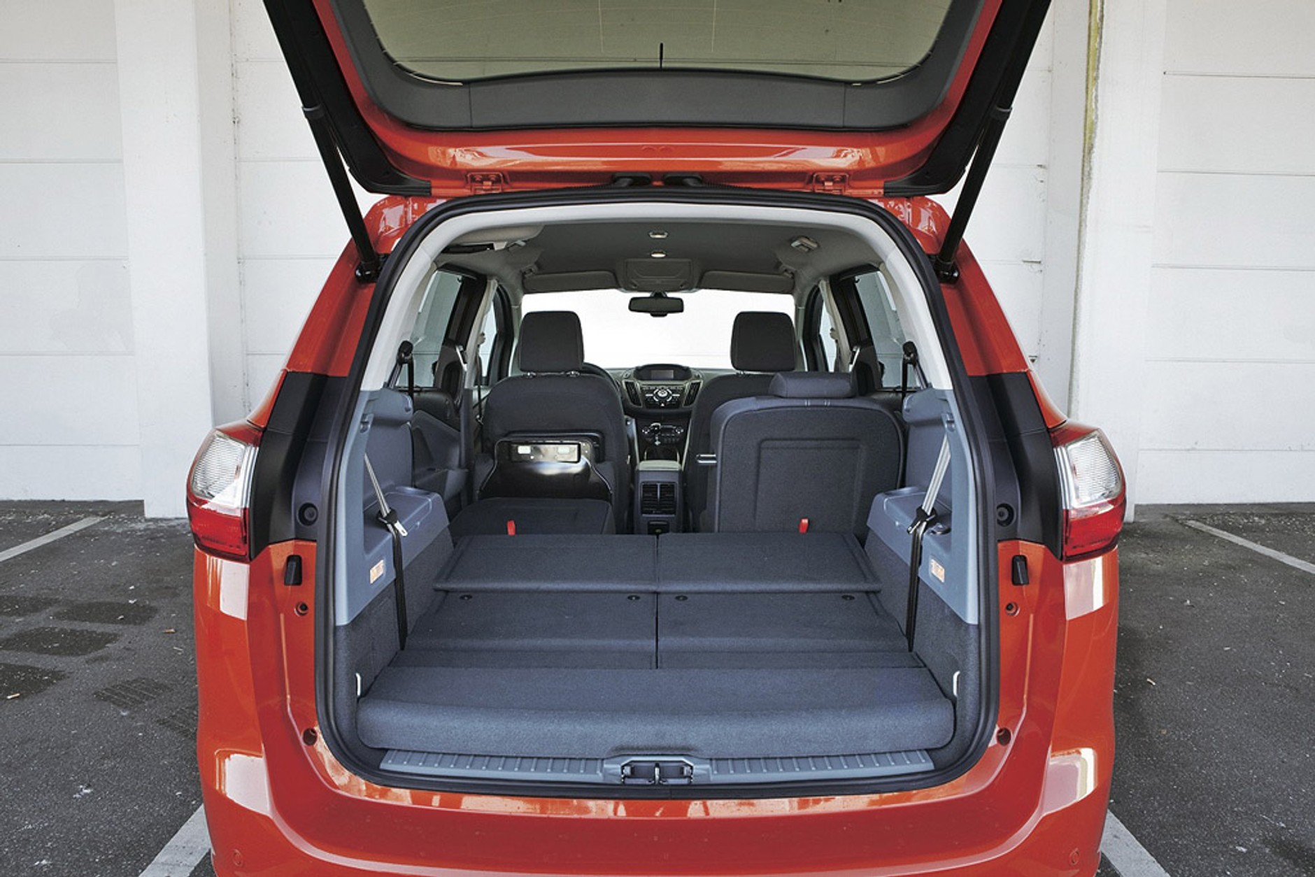 Renault Grand Scenic kontra Ford Grand C-Max, Opel Zafira i Volkswagen Touran