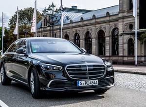 Mercedes S680 Guard to auto idealne na koniec świata