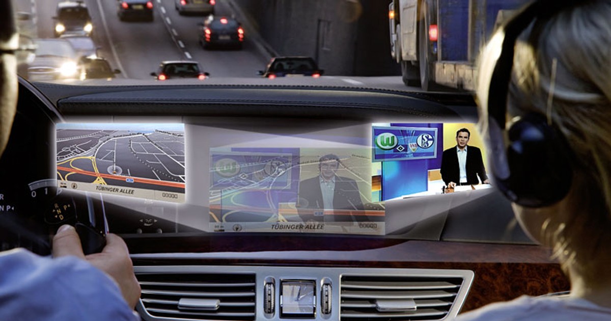 Mercedes-Benz SPLITVIEW: dwa obrazy z jednego wyświetlacza