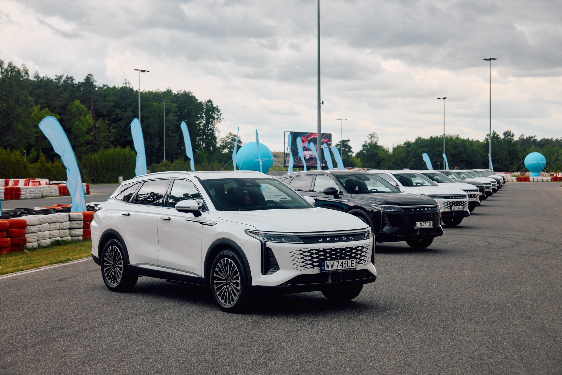 Omoda 9 Super Hybrid. Pierwsza jazda w Polsce