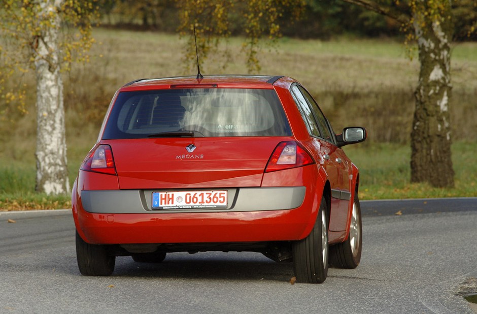 Renault Megane II 1.6 kontra 1.5 dCi: cena podobna, problemy zupełnie inne