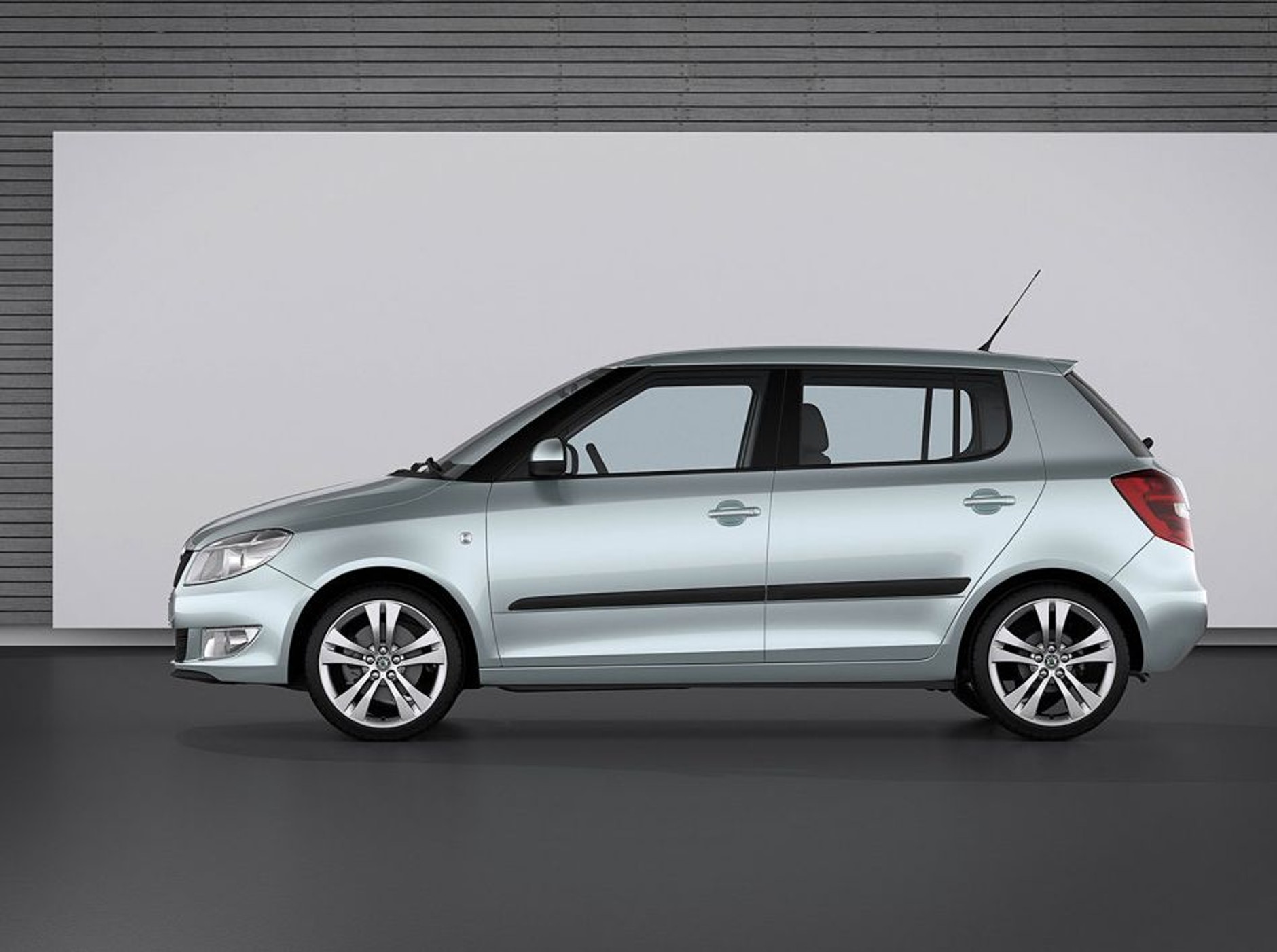 Nowa Skoda Fabia rok modelowy 2011 od 37 tys. zł