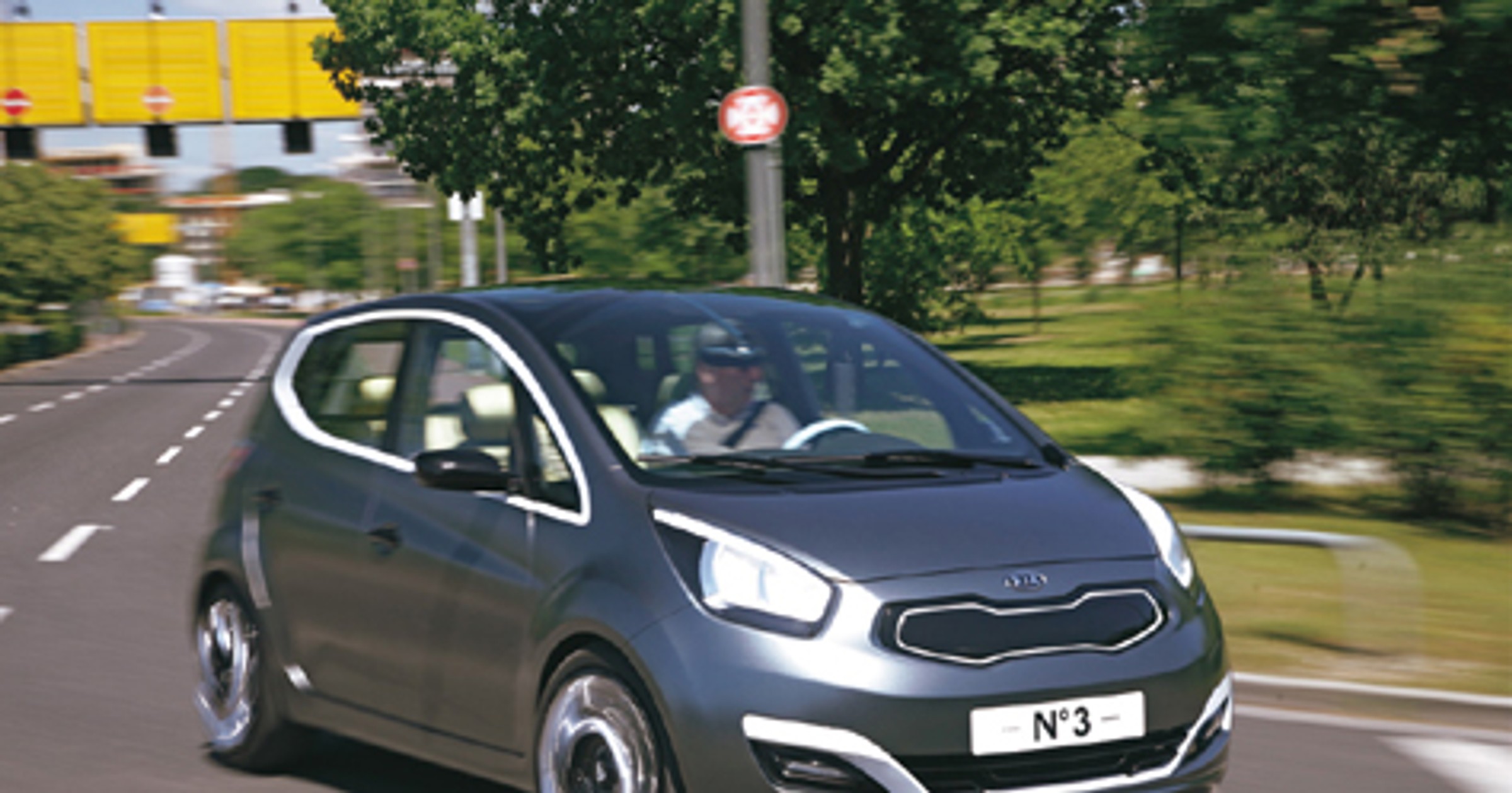 Kia No3: Nowy minivan już prawie oficjalnie