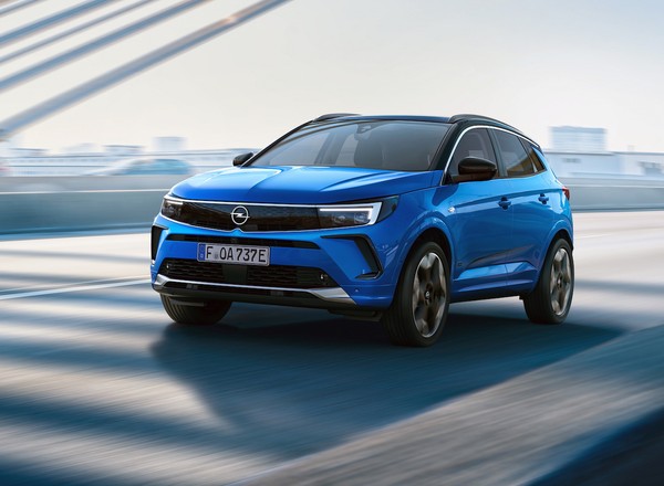 Opel Grandland zmienia styl