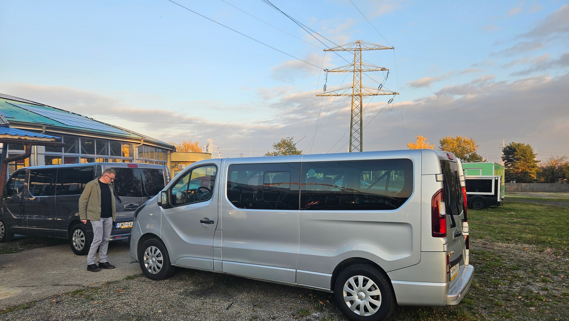 Po kilkuset tysiącach przebiegu Vivaro wciąż może wyglądać nieźle. Drugie auto wykraczało poza założony budżet.