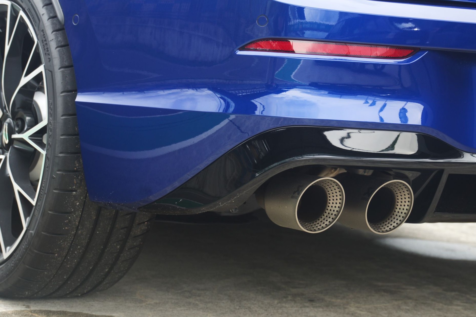 Volkswagen Golf R (2024)