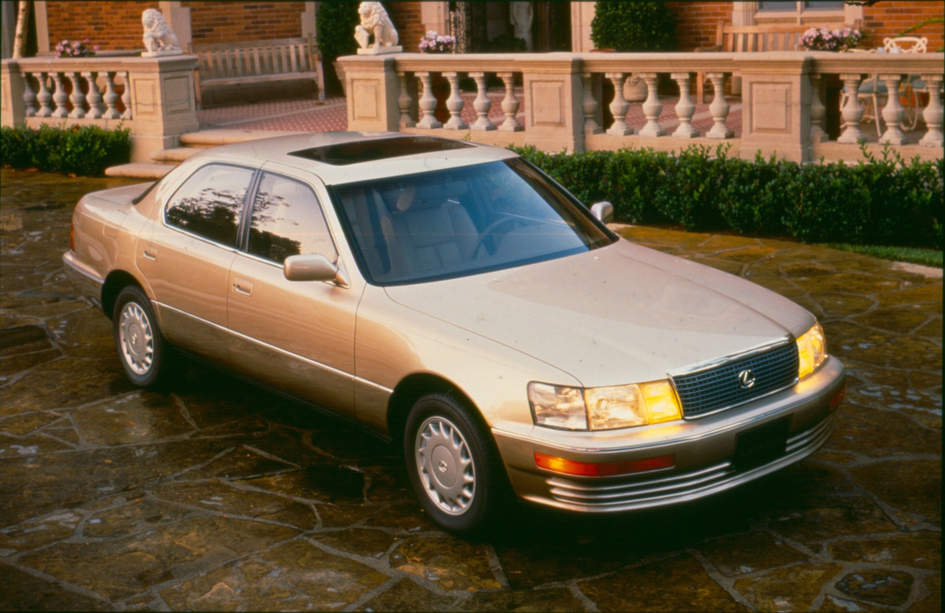 Lexus LS I