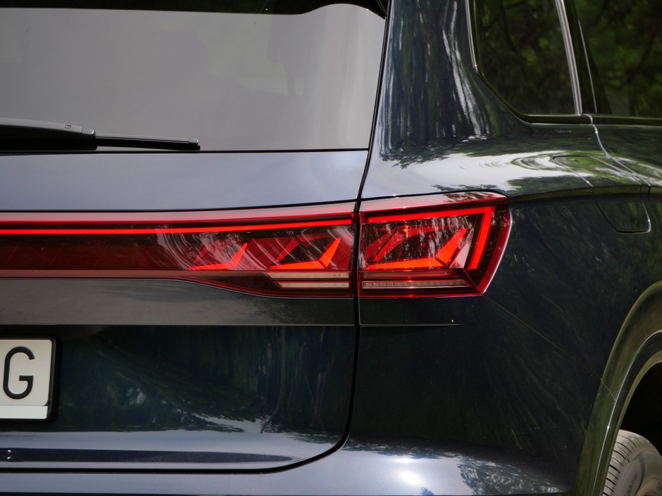 Volkswagen Touareg 3.0 V6 TDI 286 KM
