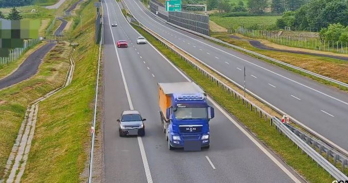Cofał na ekspresówce i nie chciał dać się złapać