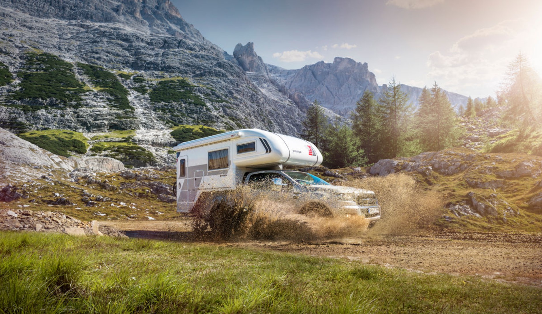 Pikapy z zabudową kampera