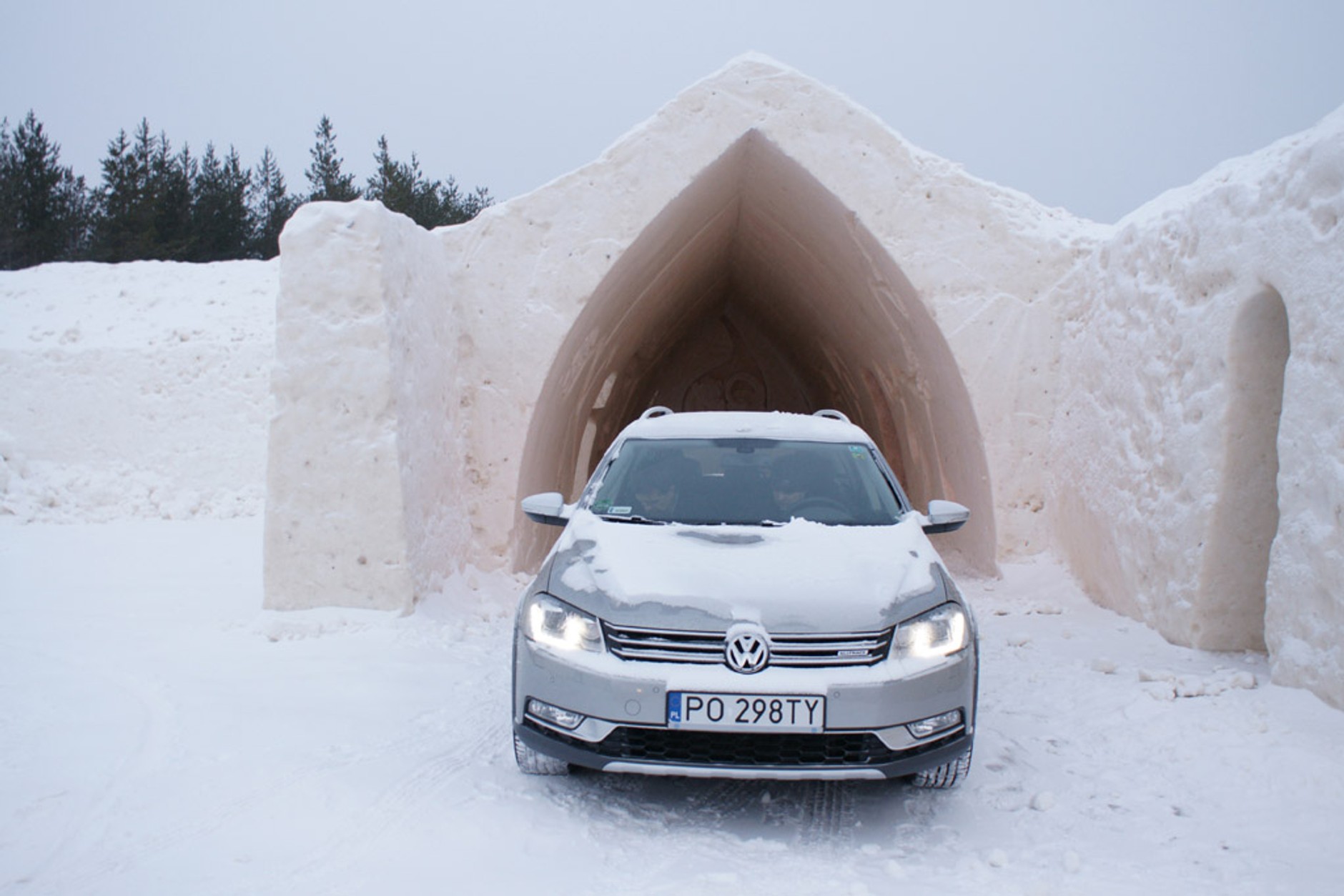 Volkswageny z napędem 4motion zdobywają Nordkapp
