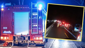 Kierowcy nie byli w stanie zrobić korytarzu życia na A4. Strażacy biegli do wypadku pieszo (screen: OspTenczynek/Facebook)