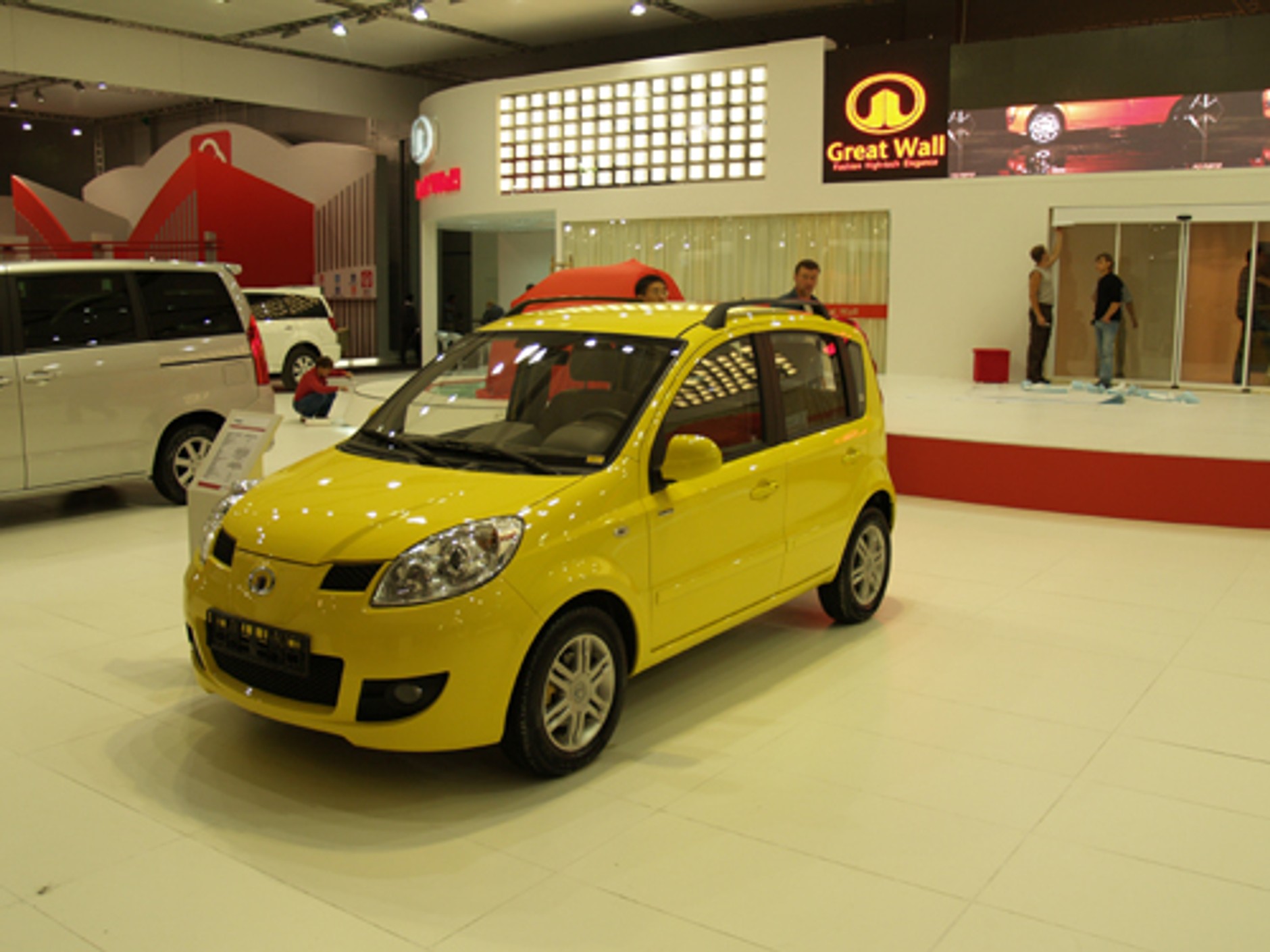 Światowa Moskwa - relacja z Moscow Motor Show 2008