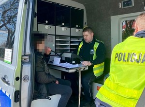 64-latka pojechała na świąteczne zakupy. Odpowie za to przed sądem