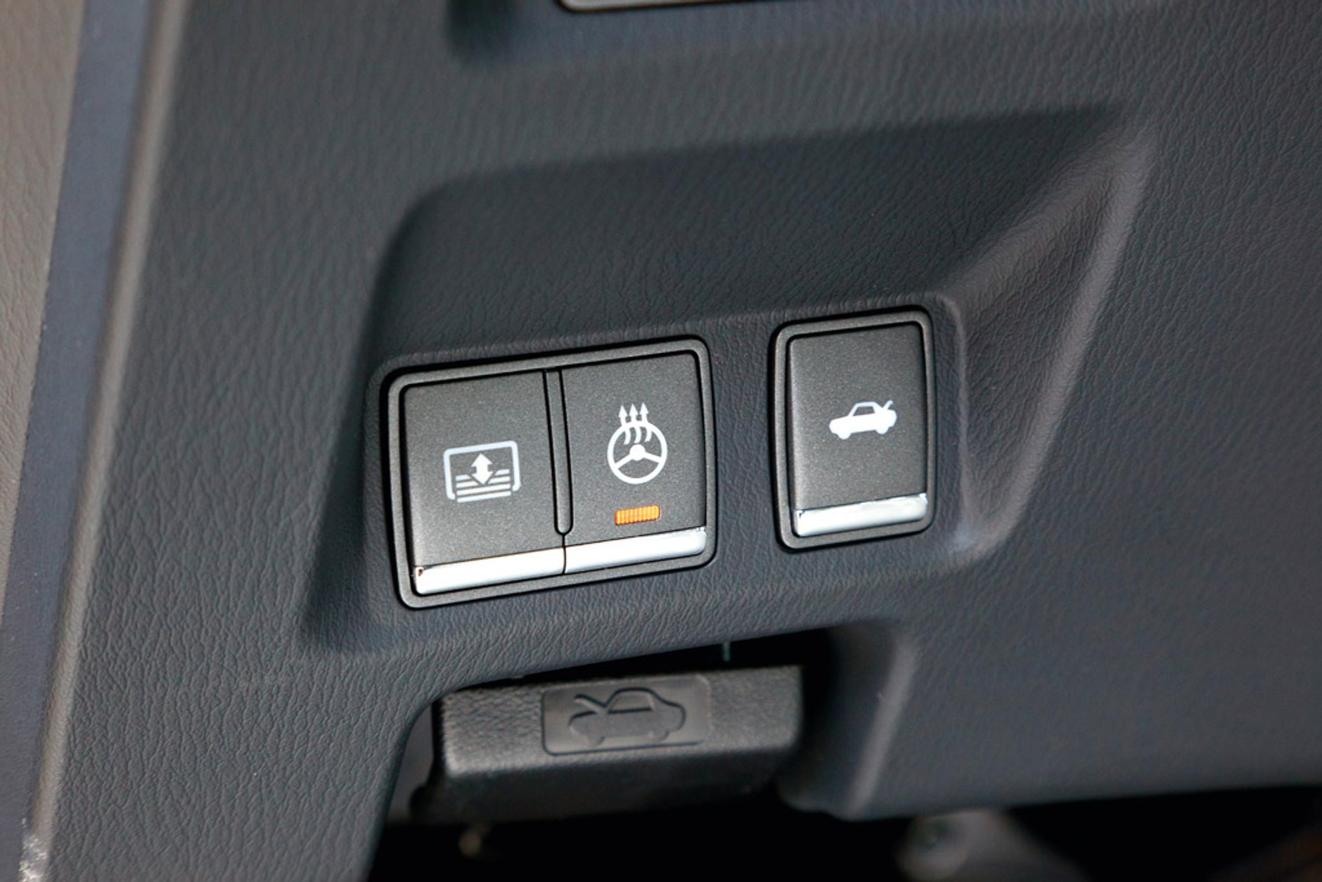 Infiniti M35h: oszczędzanie może być przyjemne