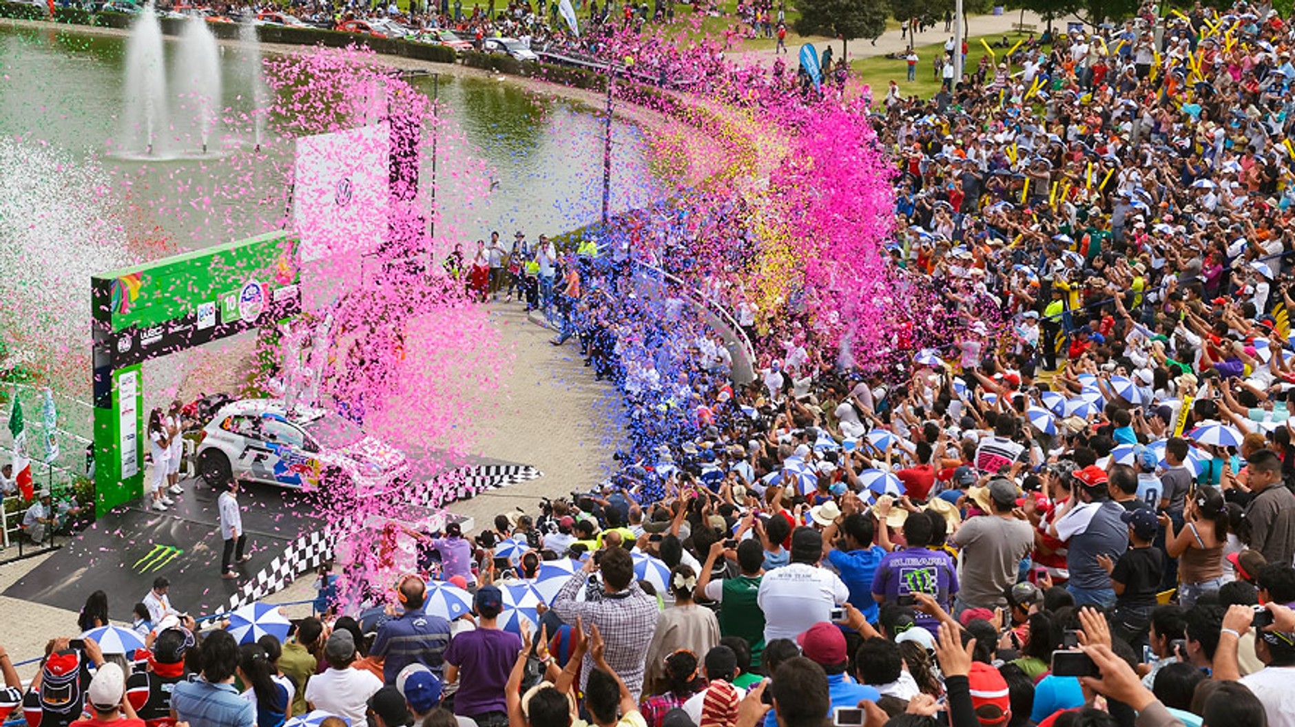 Rajd Meksyku 2013: złoty Ogier nie dał szans konkurentom