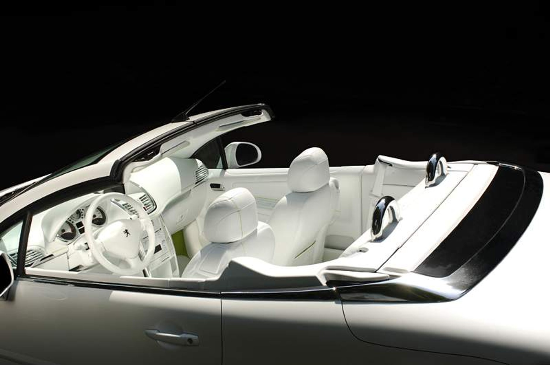 Peugeot Epure – następca 206 CC