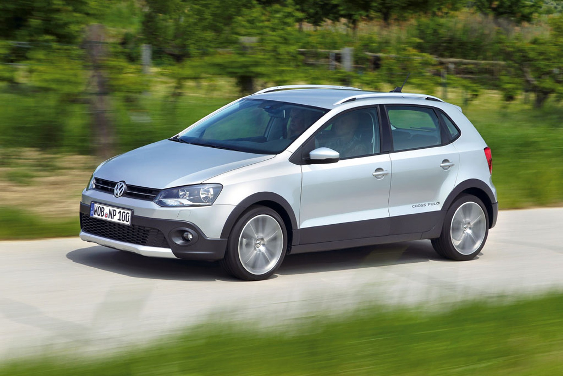 Bojowo wystylizowane Polo do asfaltowej dżungli:  VW CrossPolo 1.2 TSI DSG