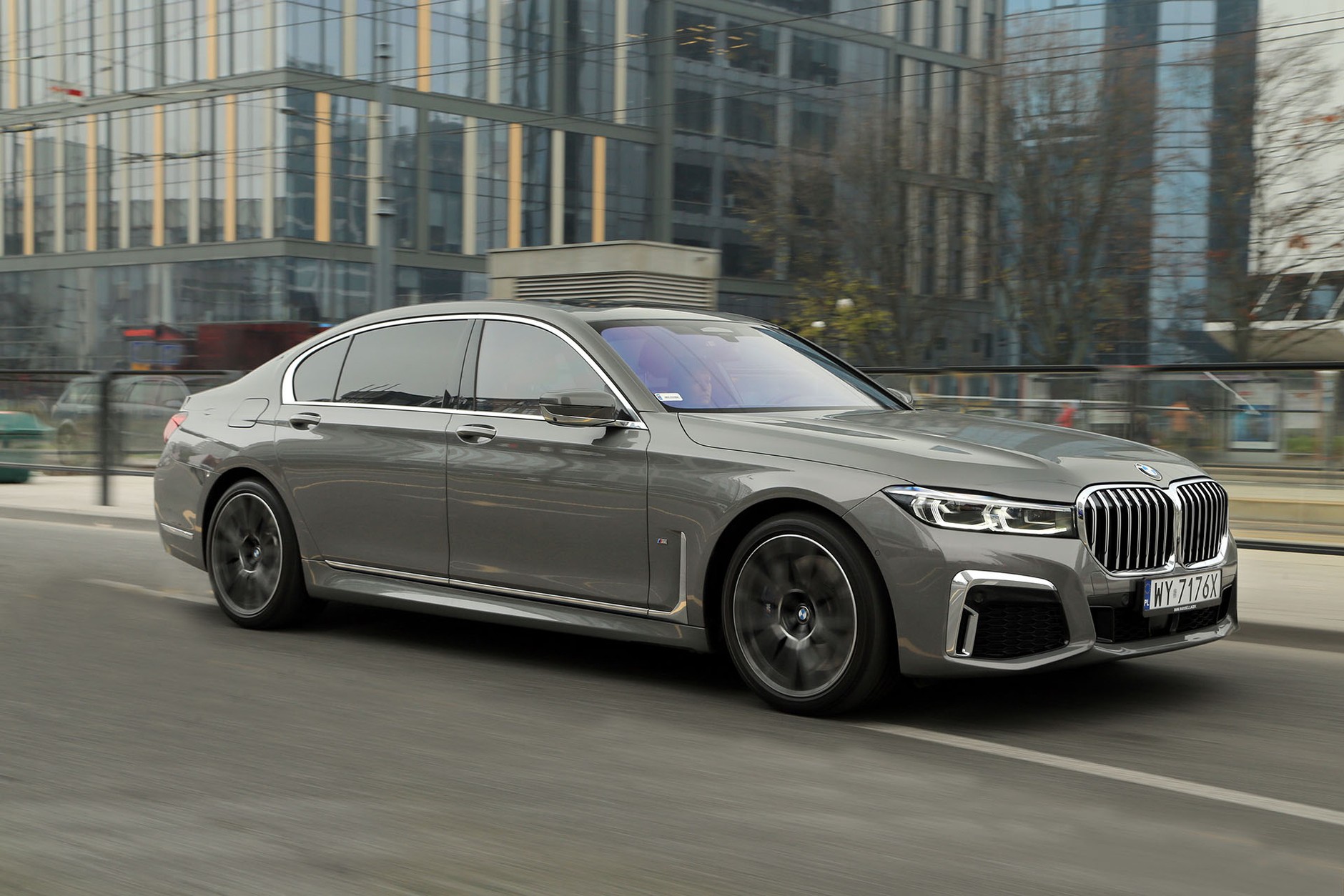 BMW 745Le XDrive - czy warto zazdrościć prezesom?