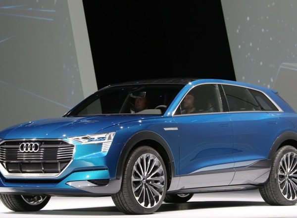 Frankfurt 2015: Audi e-tron quattro concept