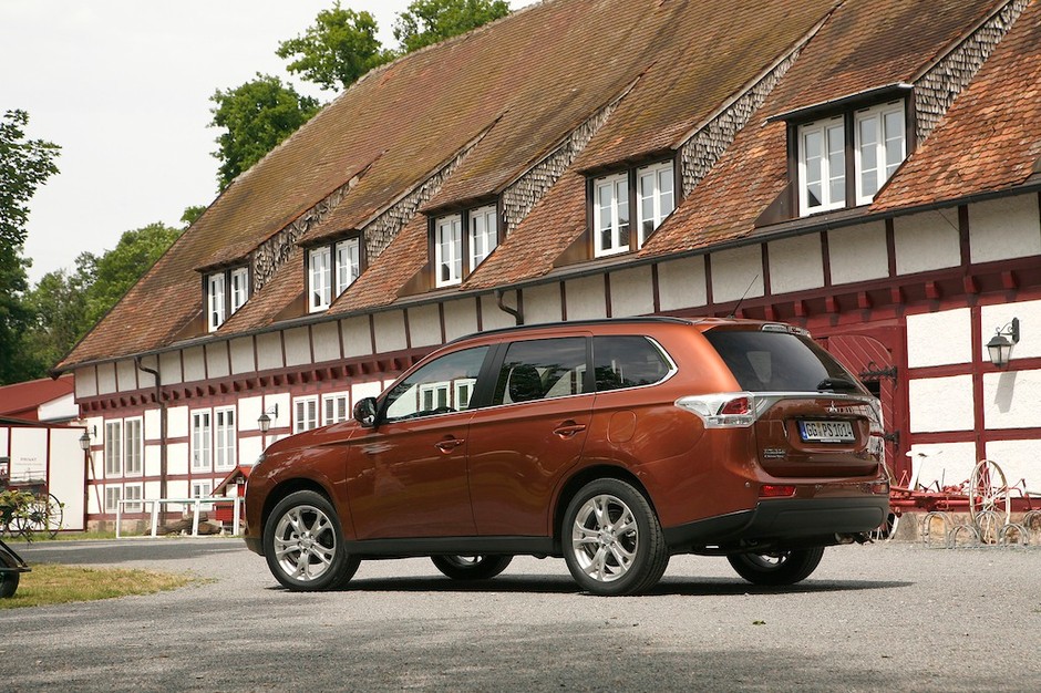 Nowy Mitsubishi Outlander od 98 990 zł