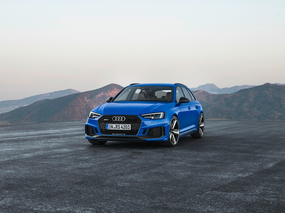 Audi RS4 Avant – ma 450 KM i przyspiesza do „setki” w 4.1 s