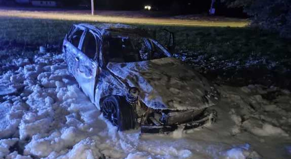 Jechała ponad 250 km/h, BMW spłonęło. Prokuratura postawiła zarzuty 19-latce