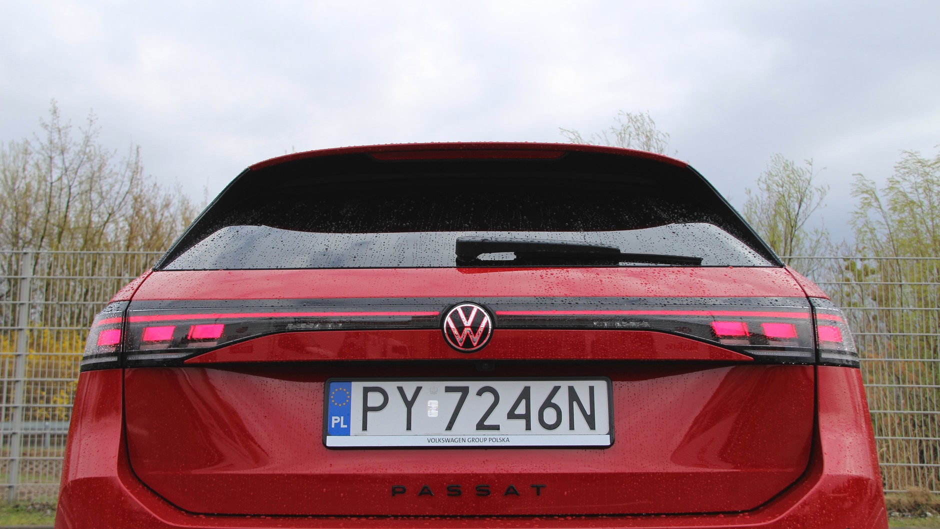 Volkswagen Passat 2.0 TDI R-Line Plus