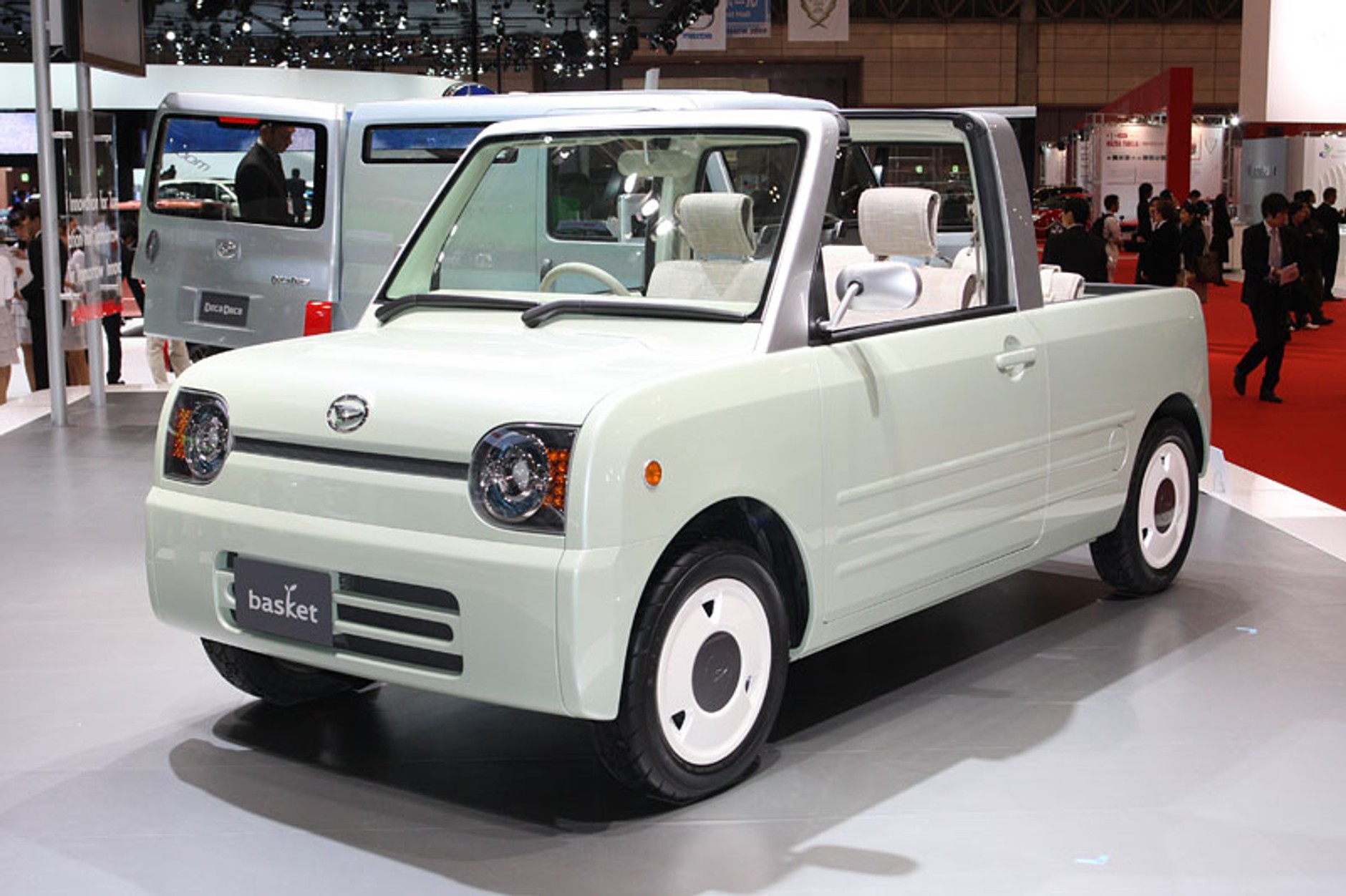 Tokio 2009: zero emisji, Celica powraca, elektryczne 4x4 (fotogaleria)