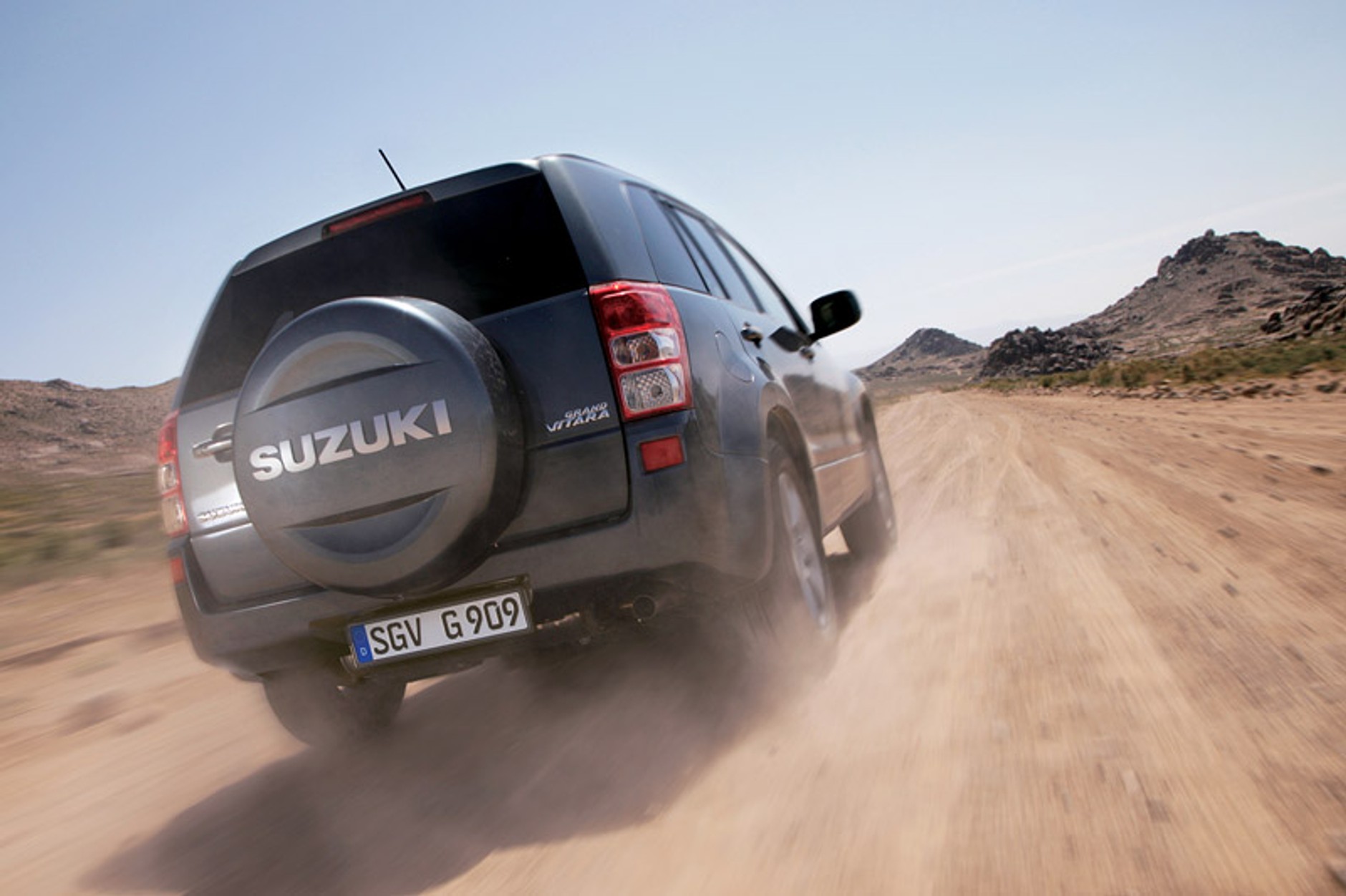 Suzuki: unowocześniona Vitara w salonach (ceny i fotogaleria)