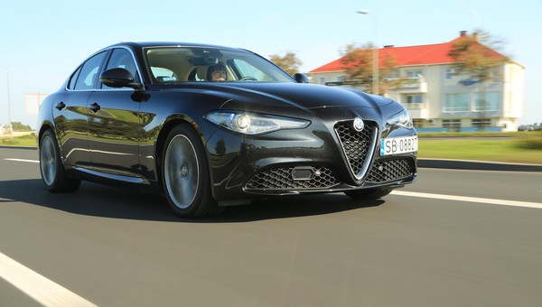 Używana Alfa Romeo Giulia - kochaj, albo... zachowaj spokój