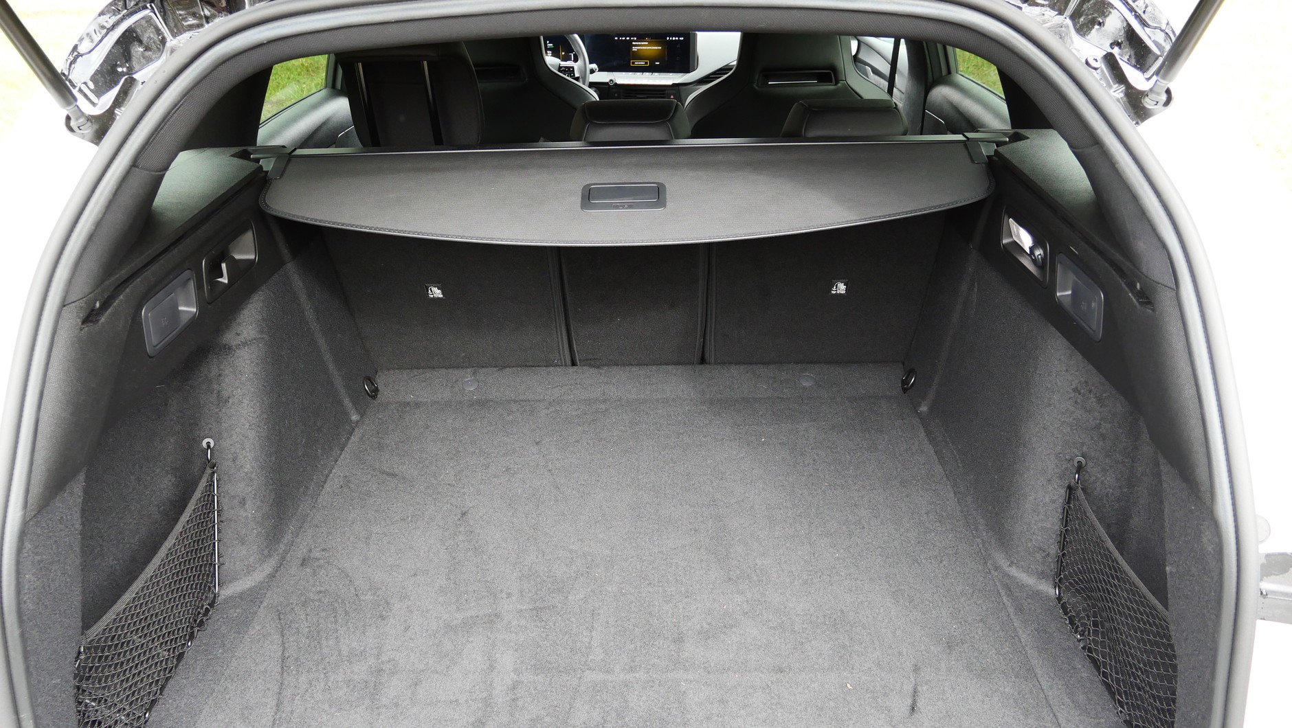 Opel Astra Sports Tourer GSe plug-in hybrid 225 KM
