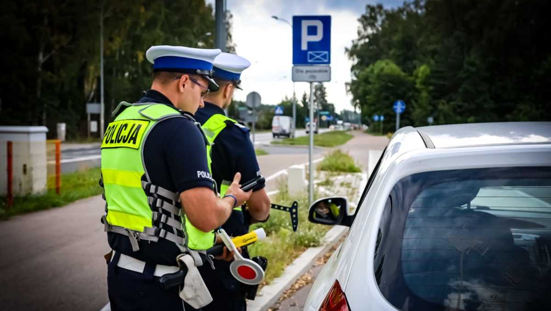 Przy szkołach posypią się mandaty